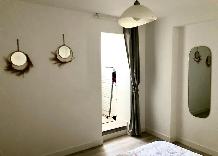 La Rocaille Du Chateau