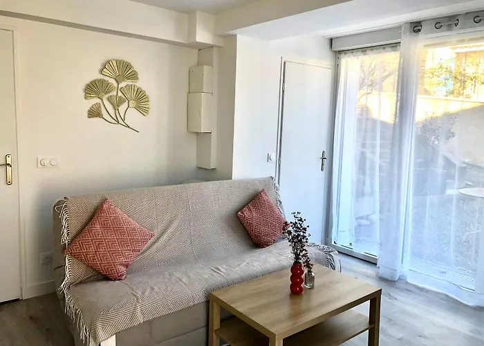 La Rocaille Du Chateau Appartamento *